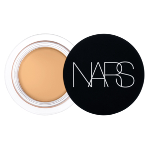 NARS_FA20_SoftMatteMoment_PDPCrop_Soldier_SMCC_18_M3_Praline_GLBL_Square_B